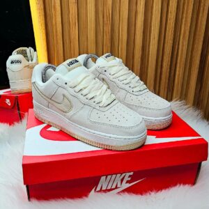 nike af1 peluche