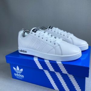 Adidas Neo Blancas