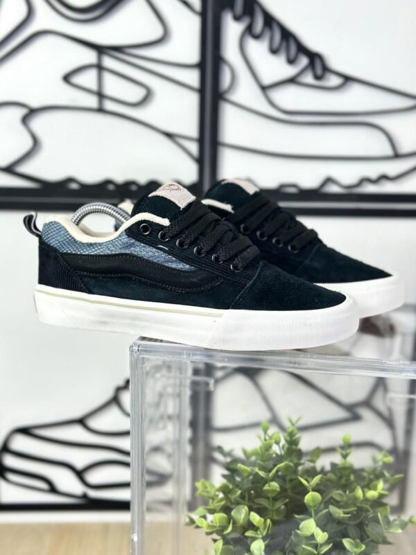 Vans Knu