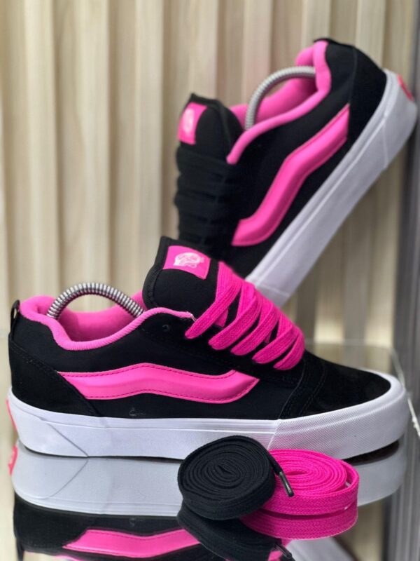 Vans Knu